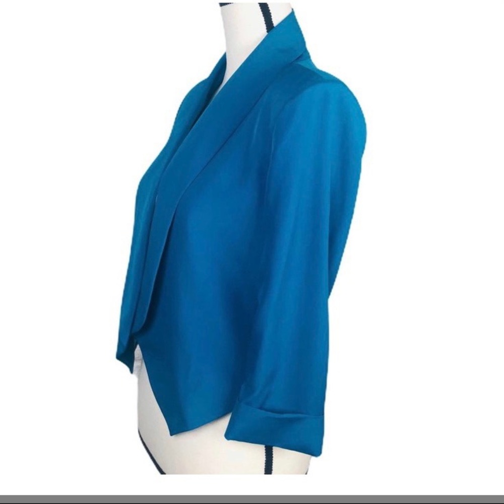 Blazer - Picture 2 of 2